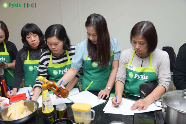 Cùng nghệ nhân Hoàng Minh Hiền khám phá bí quyết nấu ăn ngon
