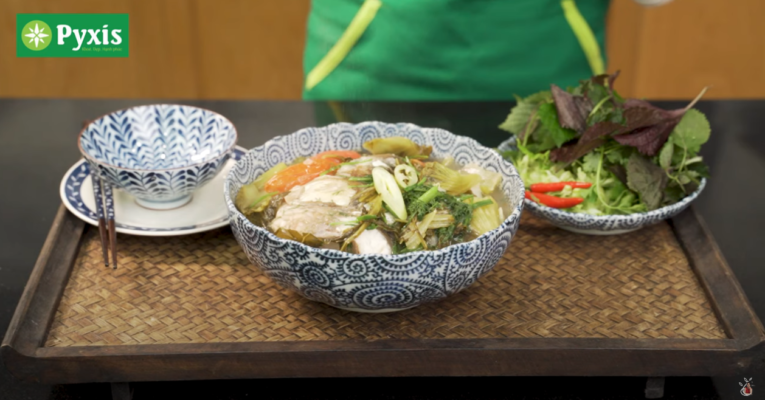 Canh đầu cá nấu dưa