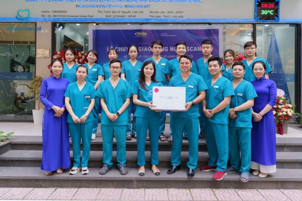 Dr Thuỳ Dung hay Bác sĩ Dung là một bác sĩ trẻ, một doanh nhân thuộc thế hệ 9X