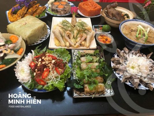Mâm cỗ Tết đầy đủ các món hương vị truyền thống